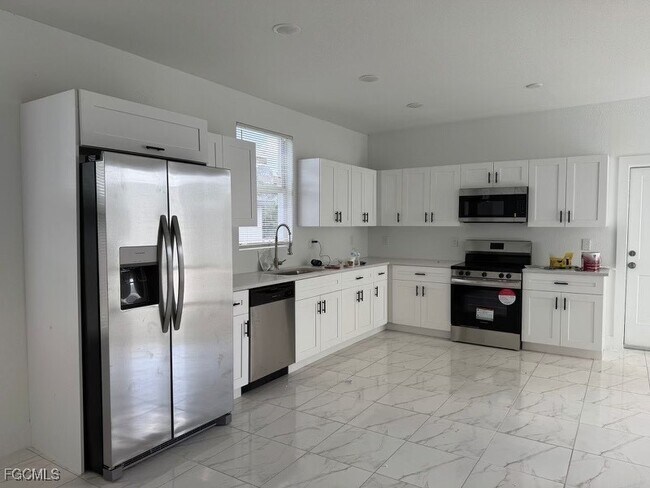 Foto del edificio - 167 Pennfield St