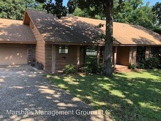 Primary Photo - 3 br, 2.5 bath House - 1305 NORTH HILLS BLVD