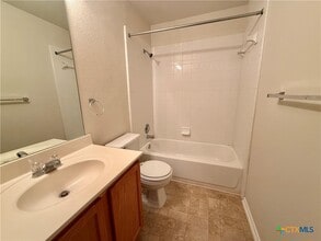 Building Photo - 3235 Blue Jay Dr