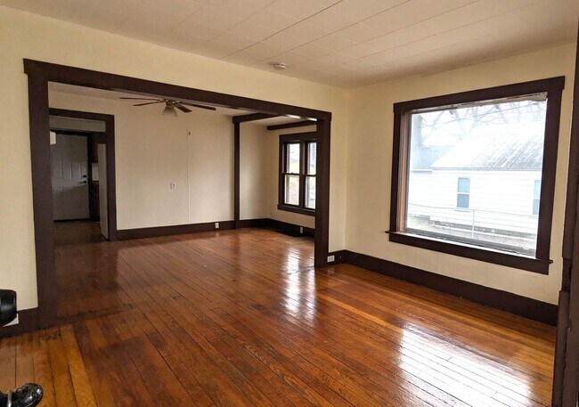 Building Photo - 773 Hill, 3 bedroom house