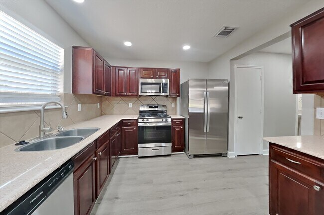 Foto del edificio - 7718 Balsam Crossing Ln