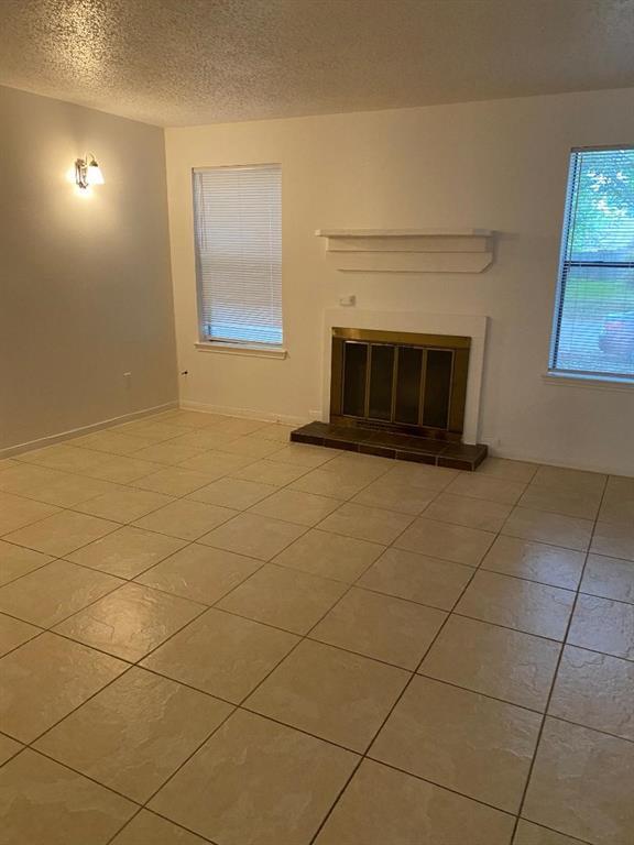 Foto del edificio - 6456 Kentwick Dr