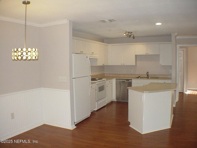 Building Photo - 3591 Kernan Blvd S