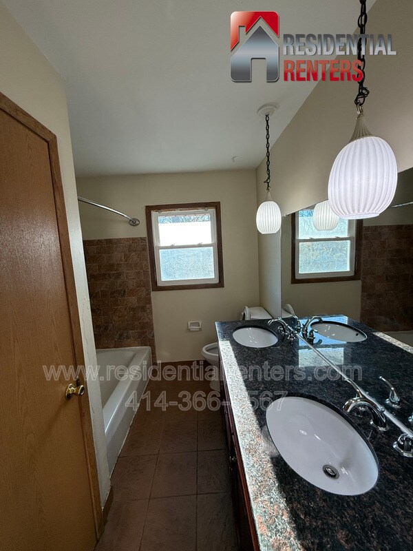 Foto del edificio - 6578 N 73rd St