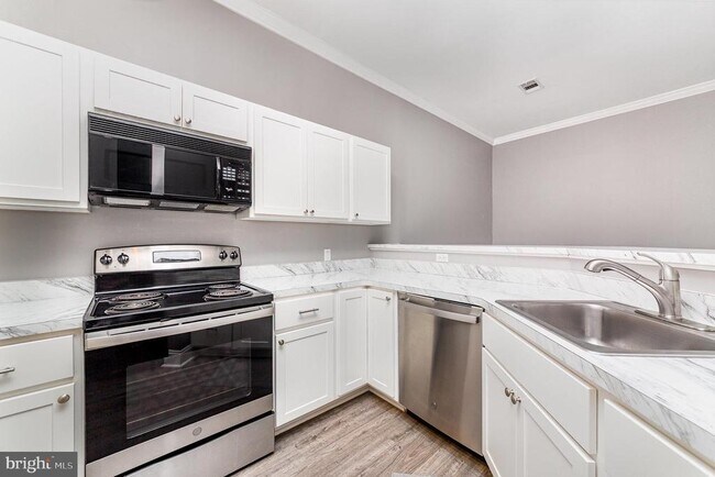 Foto del edificio - 600 Squire Ln