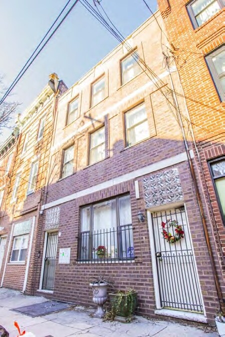 Building Photo - 914 E Passyunk Ave