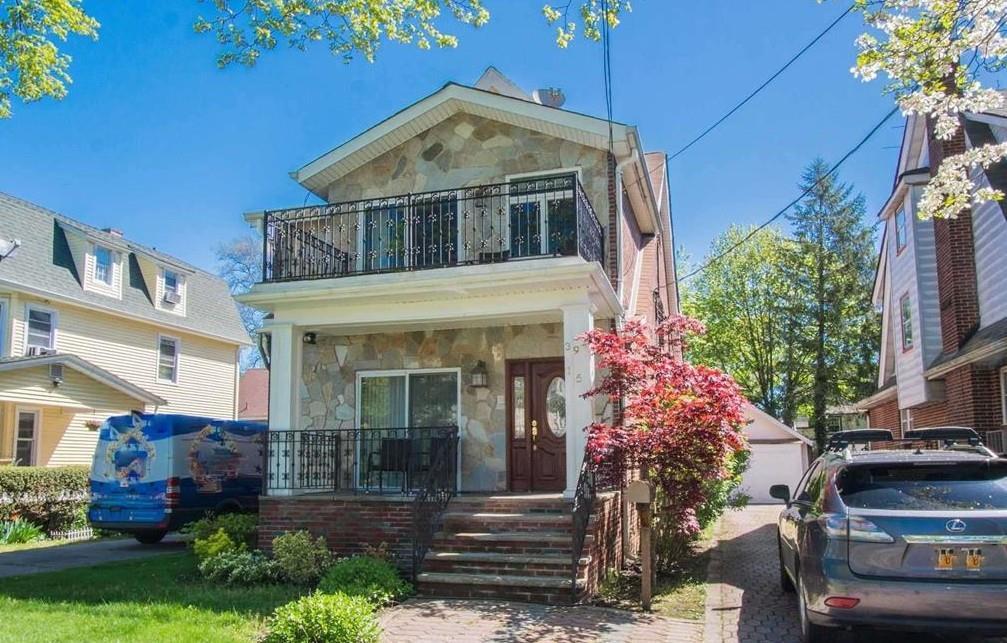 Foto principal - 3915 219th St