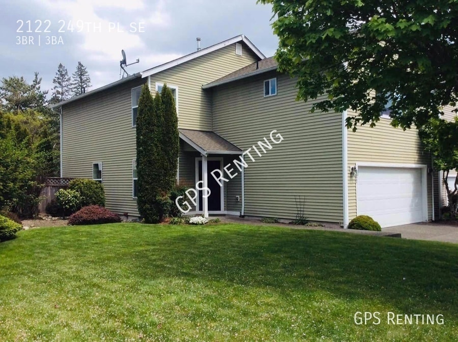 Primary Photo - Rare find in Sammamish!