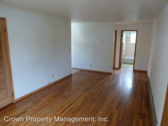 Building Photo - 923-945 Fir St S