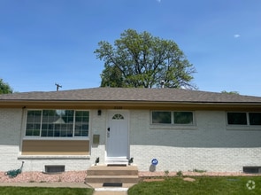 Building Photo - 2528 14th Ave Ct