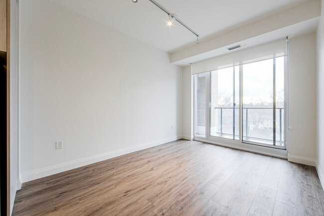 Building Photo - Bloom