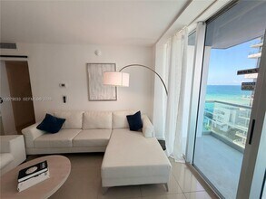 Building Photo - 4001 S Ocean Dr