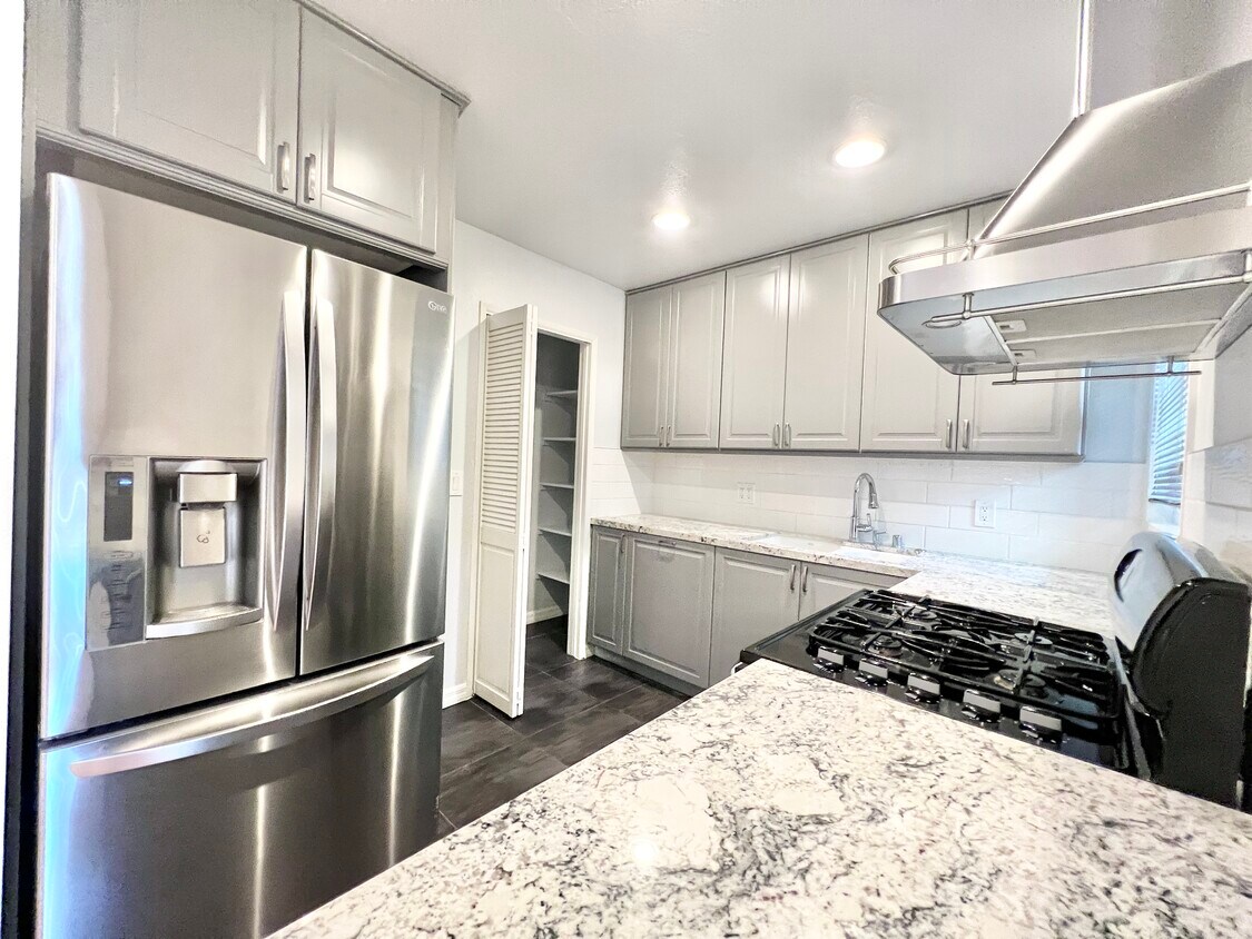 Foto principal - 4911 Indian Wood Rd