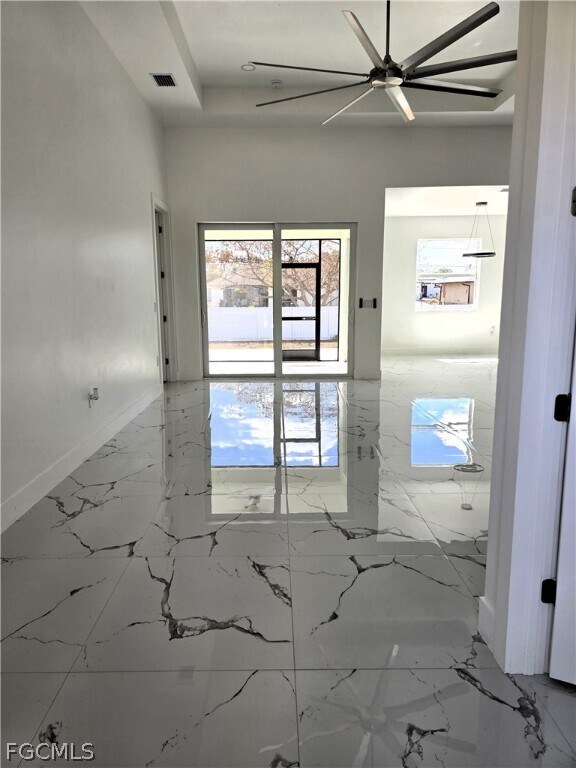 Foto del edificio - 3313 8th St W