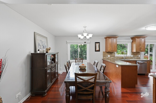 Building Photo - 750 Dunhill Dr