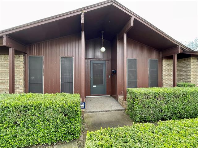 Building Photo - 517 NW Mound Rd