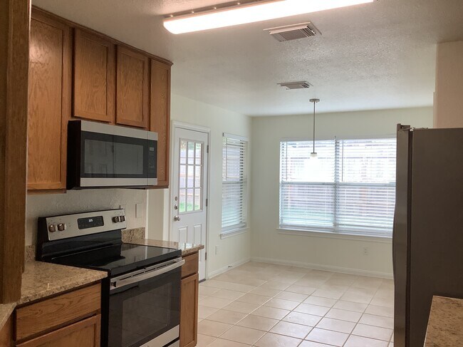 Building Photo - 3709 Breckenridge Dr