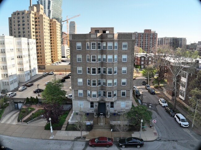 3D Exterior - The Parkway