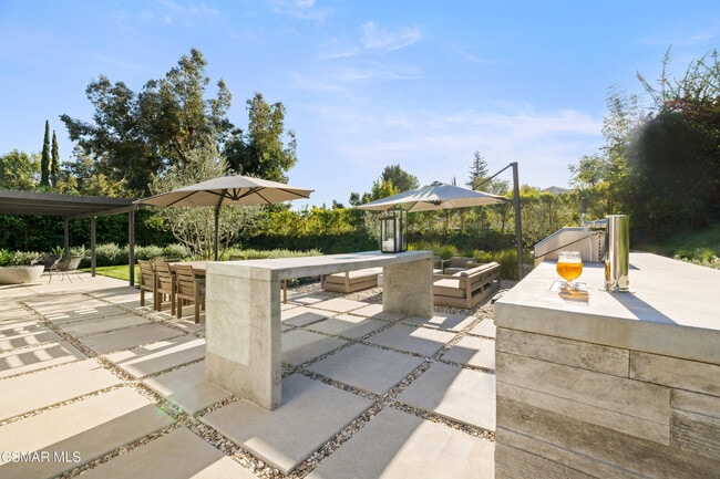 Foto del edificio - 1501 Valecroft Ave