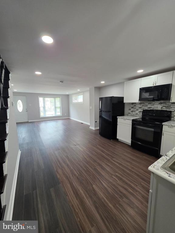 Foto del edificio - 2717 Woodland Ave