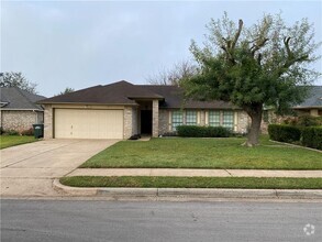 Building Photo - 511 Battlecreek Ln