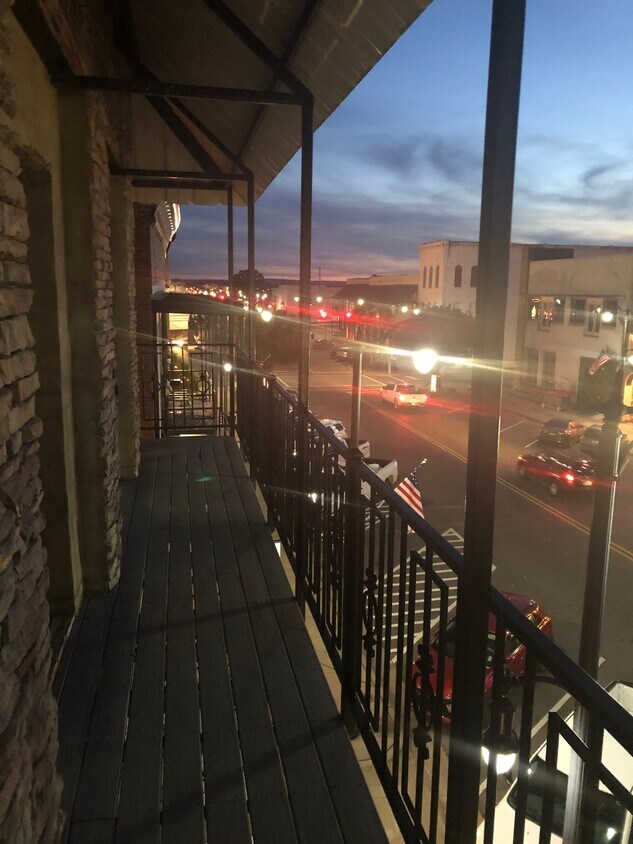 312 N Montgomery Ave Unit 201, Sheffield, AL 35660 Apartments