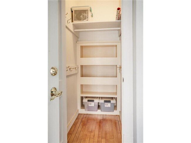 Foto del edificio - 3521 Girard Ave S