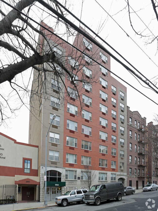 Building Photo - 2903 Valentine