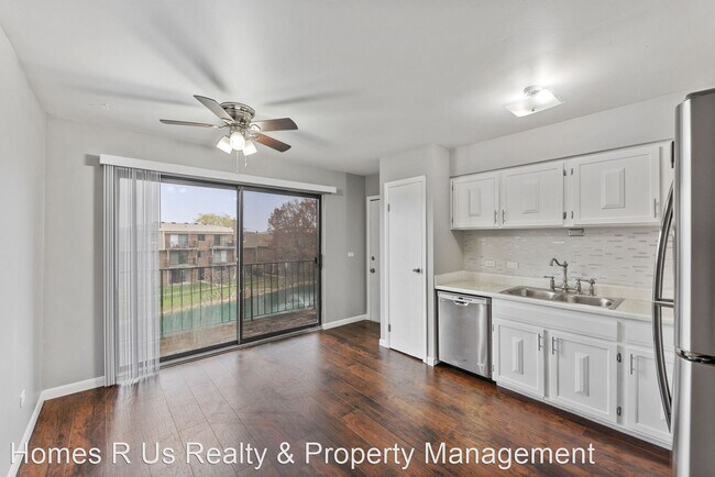 Foto del edificio - 2 br, 1 bath House - 1434 Carol Ct. Unit 3B