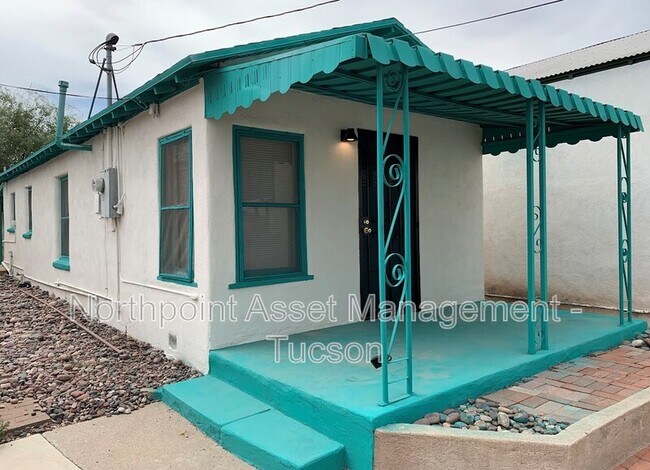 Building Photo - 517 S Main Ave