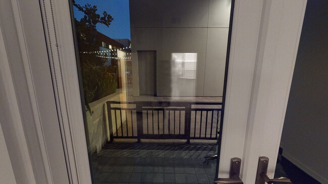 Interior Photo - Verve