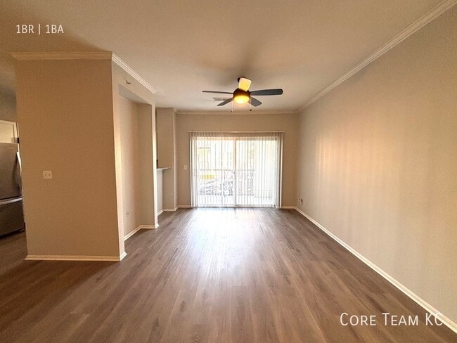 Building Photo - 701 Westport Rd