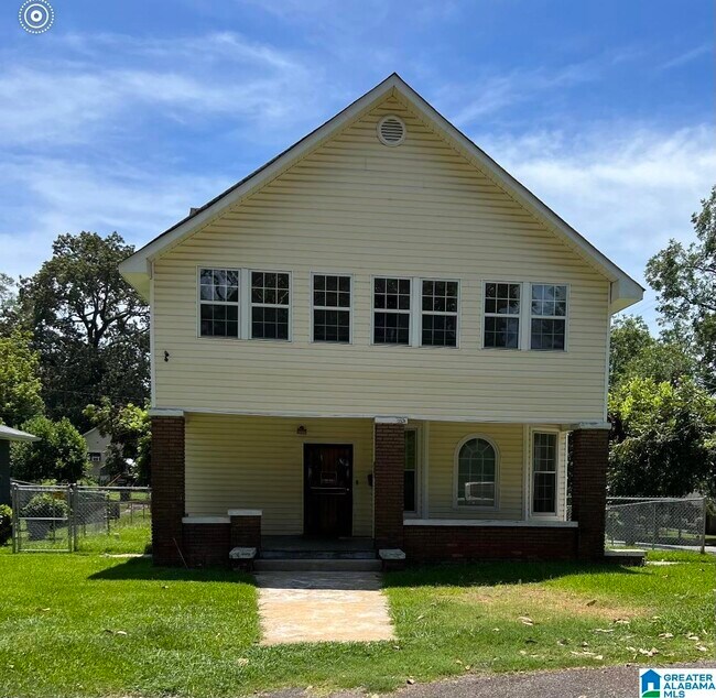 Building Photo - 2301 26th St Ensley