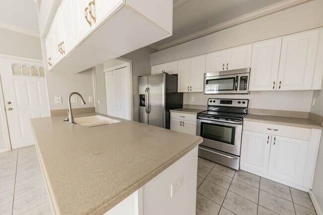 Foto del edificio - 904 Eagle Pond Dr