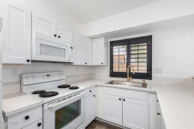 Foto del edificio - 19 W Piute Ave