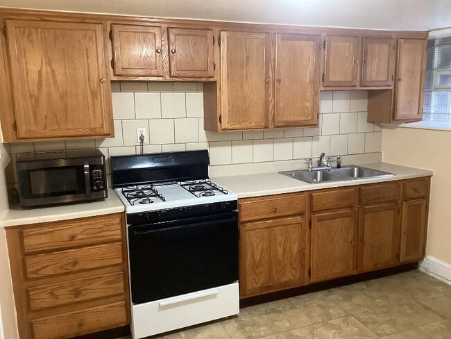 Foto del edificio - 4423 S Indiana Ave