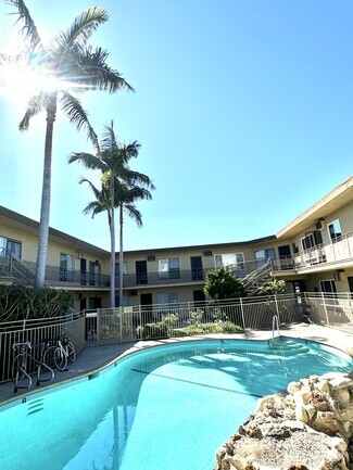 Building Photo - Oasis Apartments