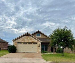 Building Photo - 3113 Silver Saddle Dr