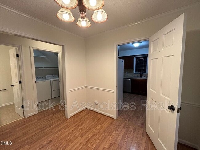 Foto del edificio - 728 Branniff Dr