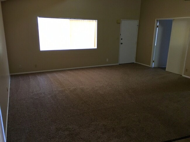Building Photo - 2201 Pinon Springs Cir