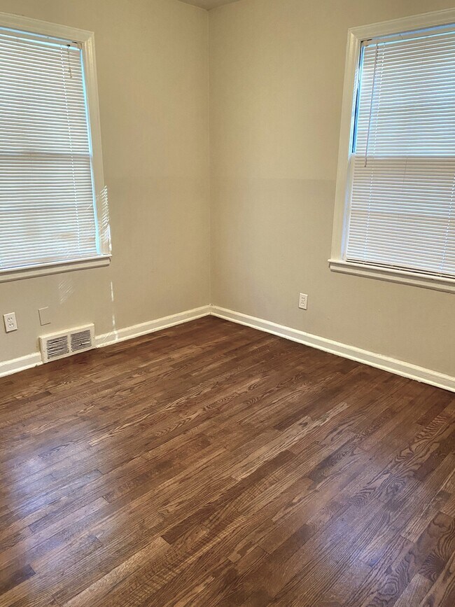 Building Photo - 8515 Eby Ave