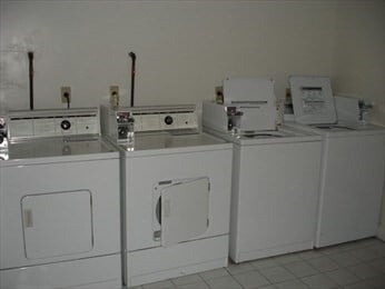 Building Photo - 3 Forest St