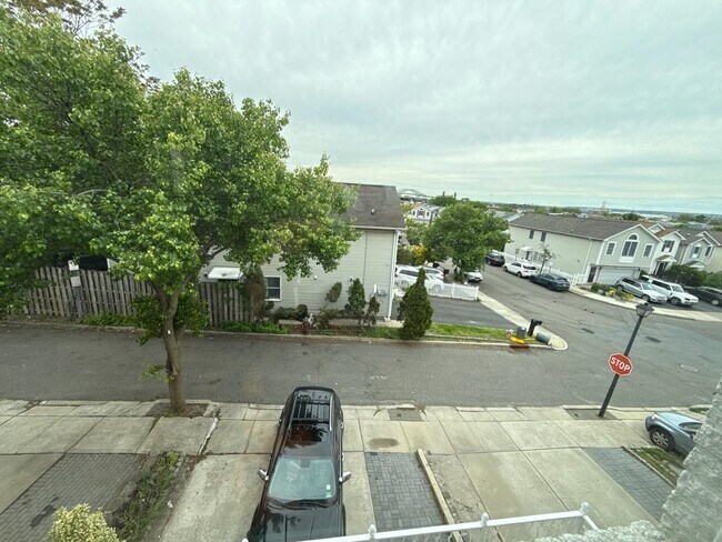 Foto del edificio - 318 Linden Ave