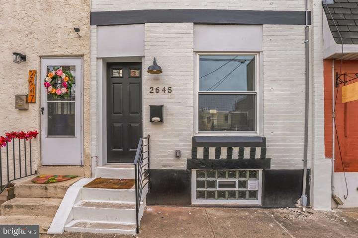 Primary Photo - 2645 Agate St
