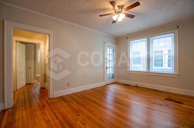 Foto del edificio - 993 North Highland Avenue Northeast