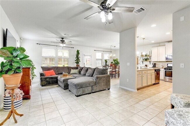 Foto del edificio - 238 Eagle Brook Ln
