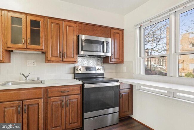 Foto del edificio - 1454 N Quinn St