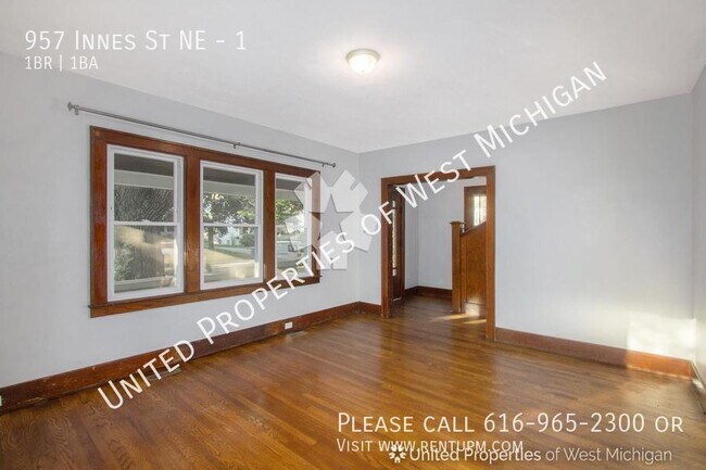 Building Photo - PRE-LEASE | AVAILABLE JULY 18, 2023 | So M...