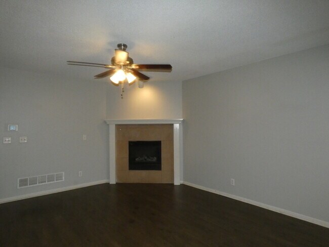 Foto del edificio - Town Home in North Kansas City!
