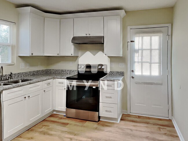 Building Photo - 6625 Cool Water Ct